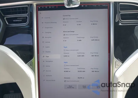 2017 Tesla Model X 100D/75D/90D из США, поврежденный, VIN 5YJXCDE2XHF076555